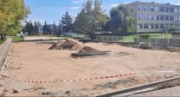 Trwa budowa parkingu przy Szkole Podstawowej nr 1 w Mogilnie