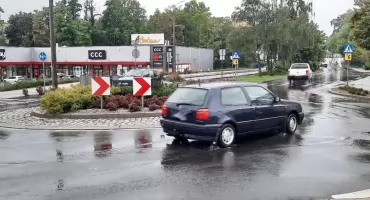 Mieszkańcy poczekają w korkach do wiosny - dlaczego w tym roku nie dojdzie do przebudowy ulicy Hallera?